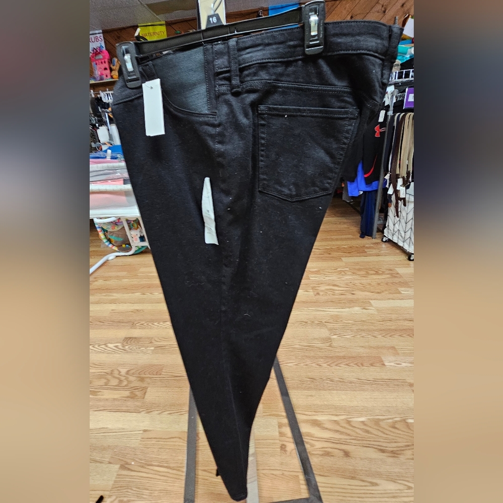 NWT Isabel Black Denim Maternity Jeans.  Size 16